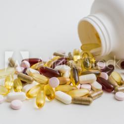 Should healthy people take antioxidant supplements?
